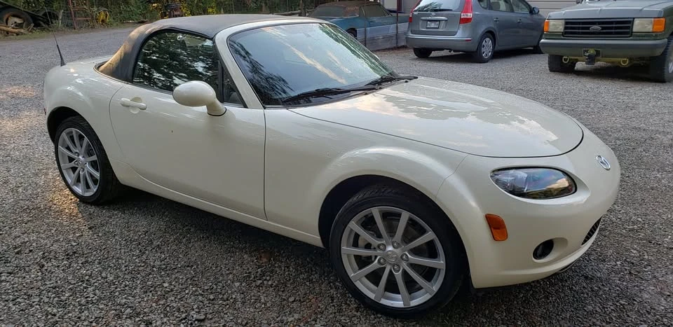 2006 Mazda NC MX-5 Miata - Image 4 of 17