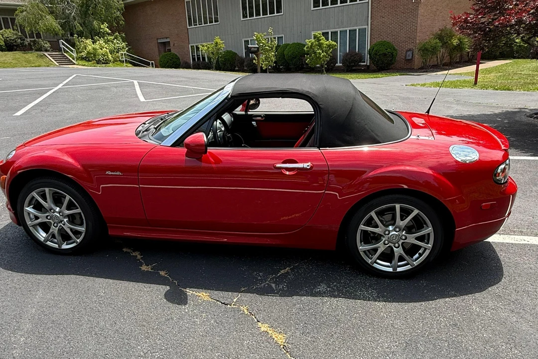 2006 Mazda NC MX-5 Miata - Image 10 of 31