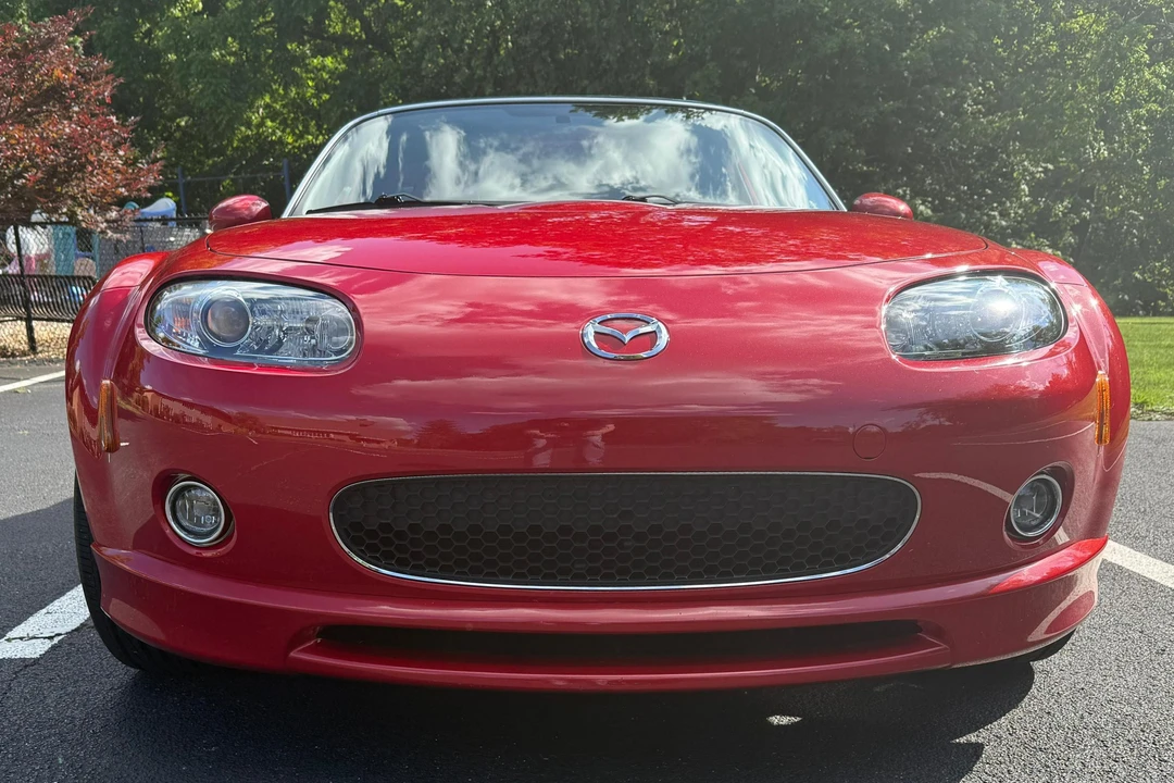 2006 Mazda NC MX-5 Miata - Image 2 of 31