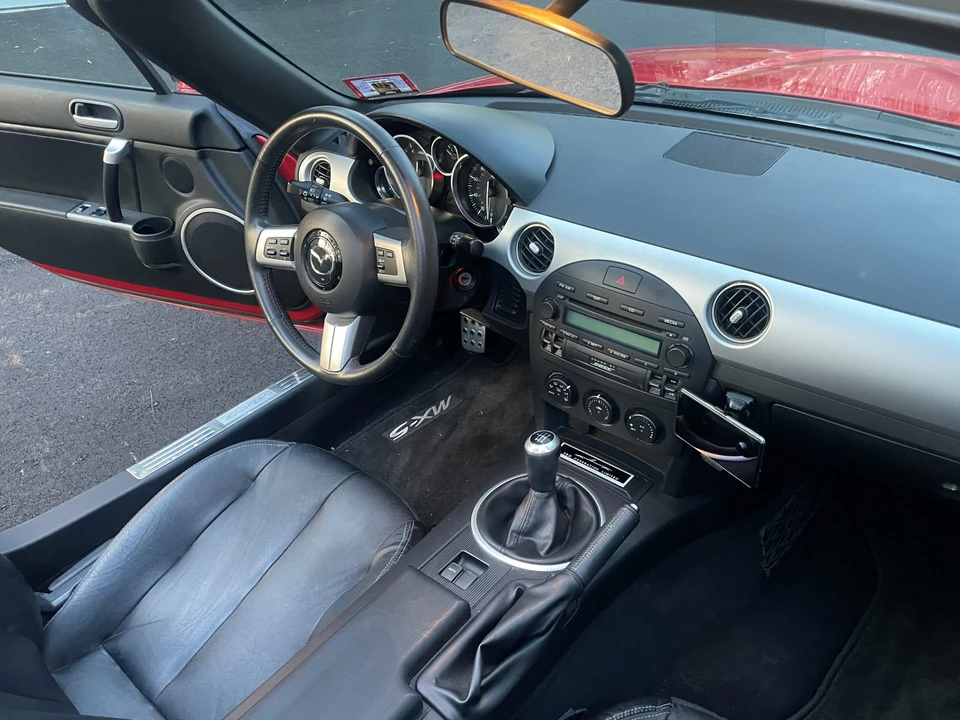 2006 Mazda NC MX-5 Miata - Image 25 of 31