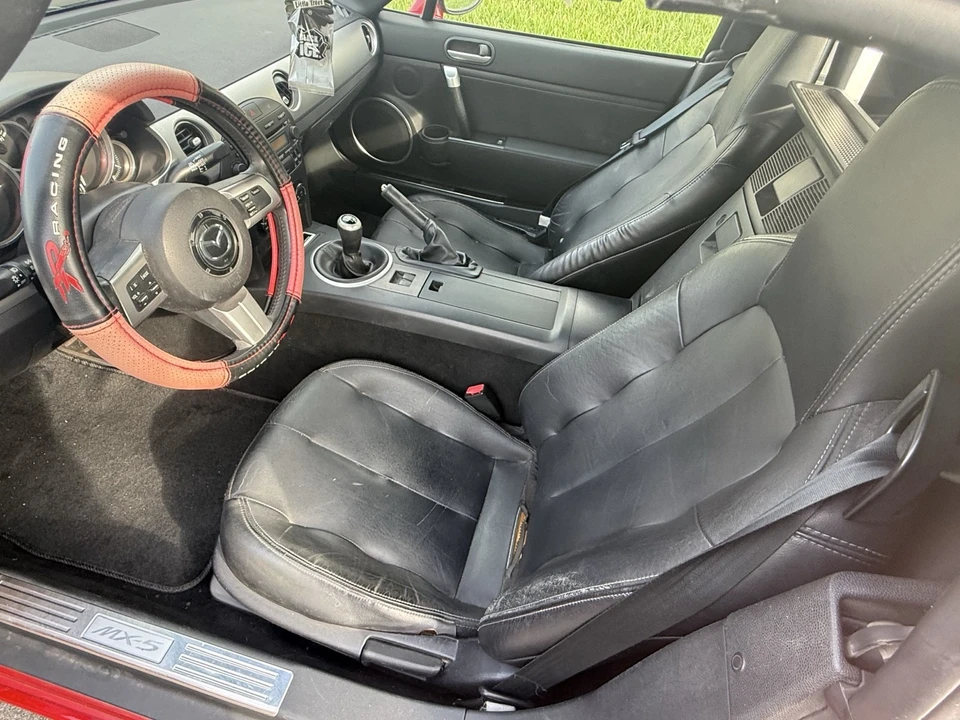 2006 Mazda NC MX-5 Miata - Image 17 of 21