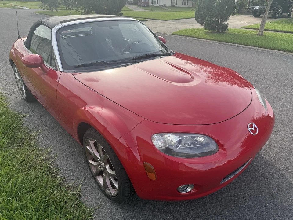 2006 Mazda NC MX-5 Miata - Image 11 of 21