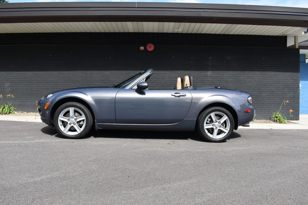 2006 Mazda NC MX-5 Miata - Image 4 of 31