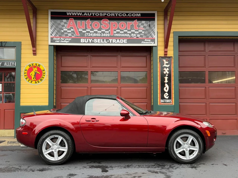 2006 Mazda NC MX-5 Miata - Image 5 of 31