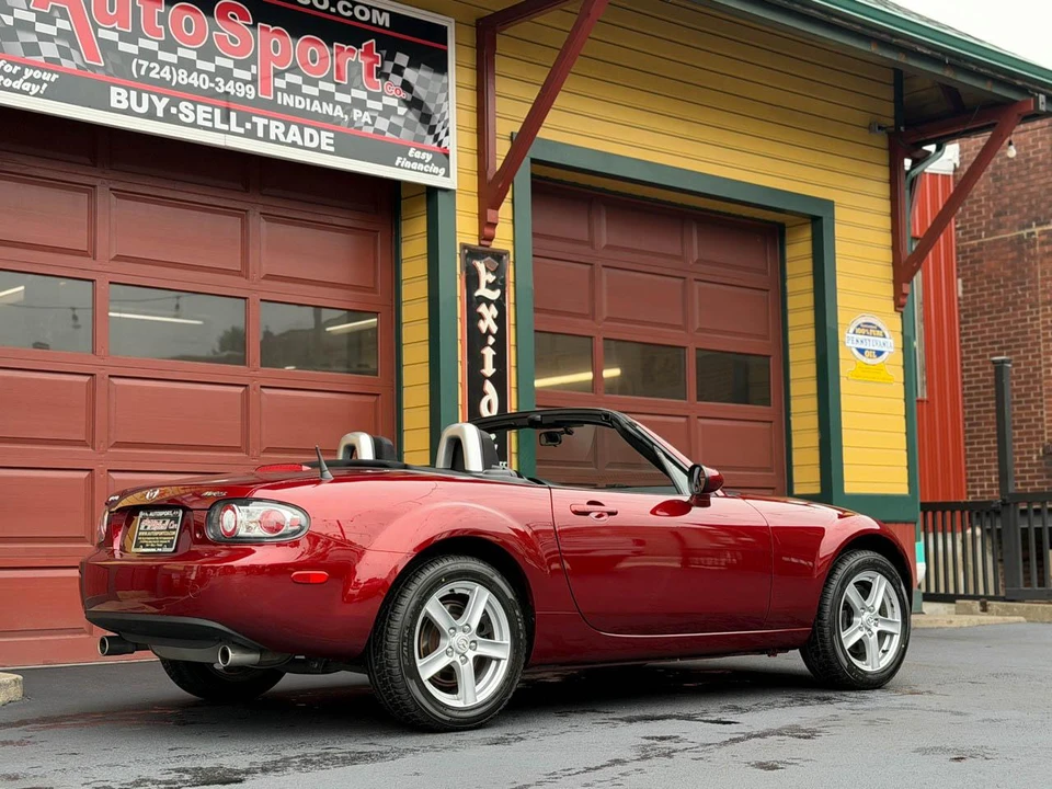 2006 Mazda NC MX-5 Miata - Image 10 of 31