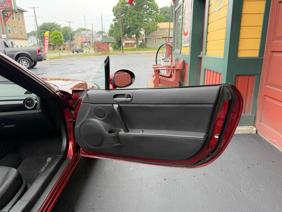 2006 Mazda NC MX-5 Miata - Image 26 of 31