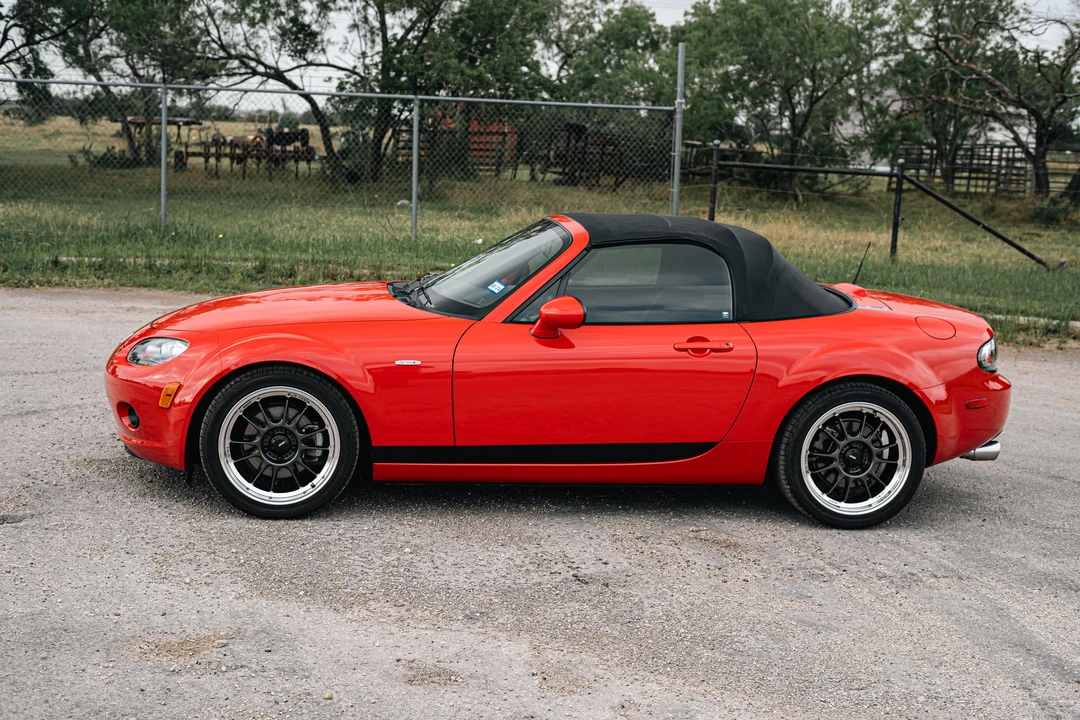 2006 Mazda NC MX-5 Miata - Image 21 of 31