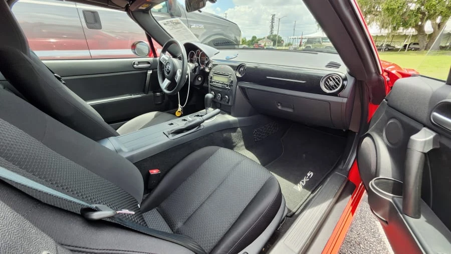2006 Mazda NC MX-5 Miata - Image 14 of 20