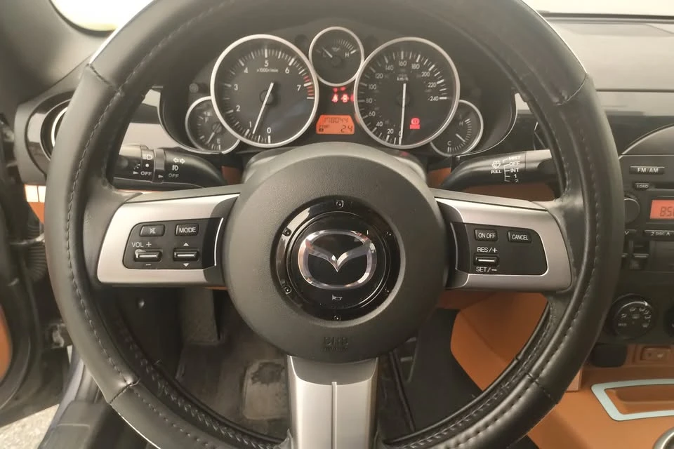 2006 Mazda NC MX-5 Miata - Image 11 of 14