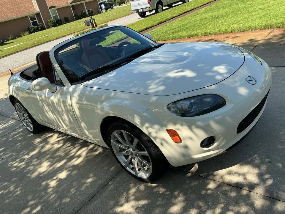 2006 Mazda NC MX-5 Miata - Image 2 of 24