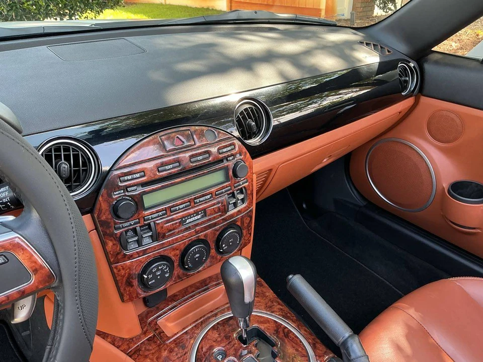 2006 Mazda NC MX-5 Miata - Image 11 of 24