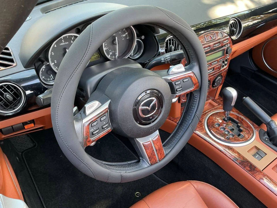 2006 Mazda NC MX-5 Miata - Image 13 of 24