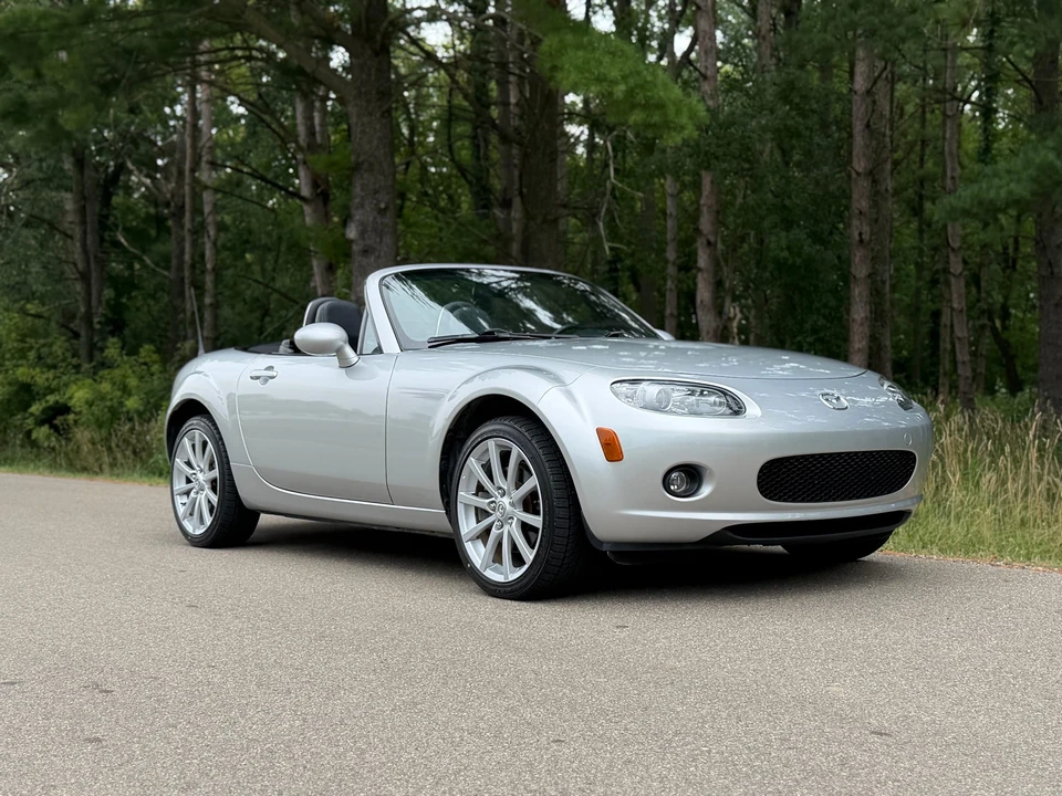 2006 Mazda NC MX-5 Miata - Image 28 of 31