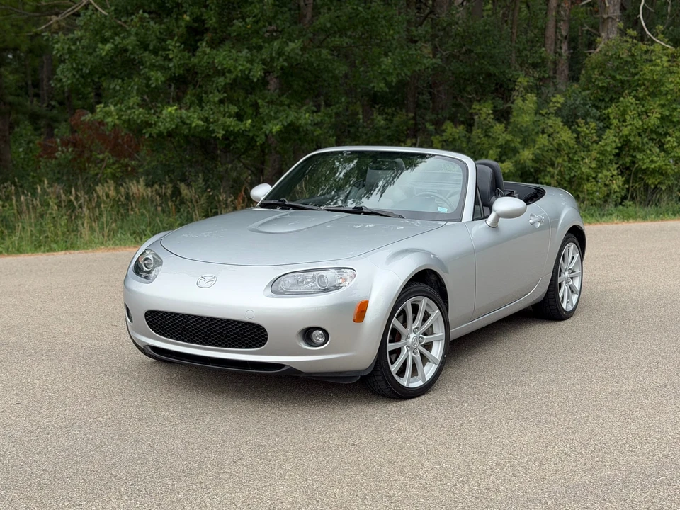 2006 Mazda NC MX-5 Miata - Image 17 of 31