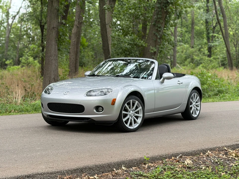 2006 Mazda NC MX-5 Miata - Image 2 of 31