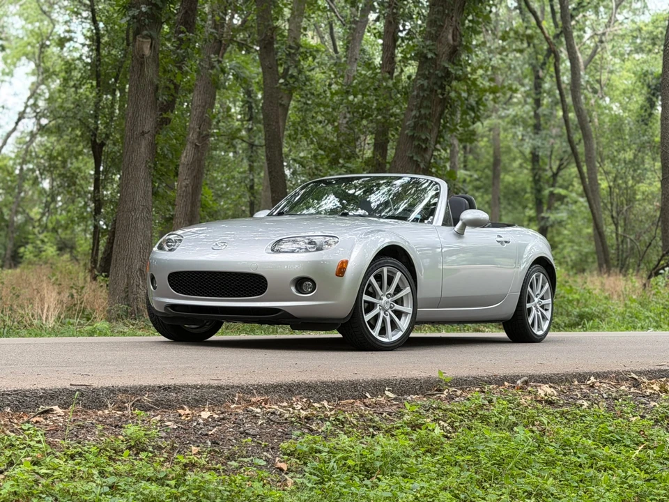 2006 Mazda NC MX-5 Miata - Image 5 of 31