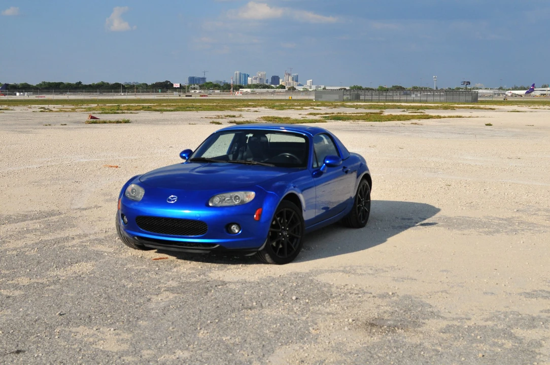 2006 Mazda NC MX-5 Miata - Image 2 of 31