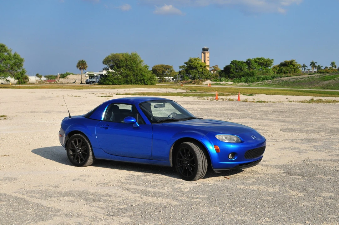 2006 Mazda NC MX-5 Miata - Image 10 of 31