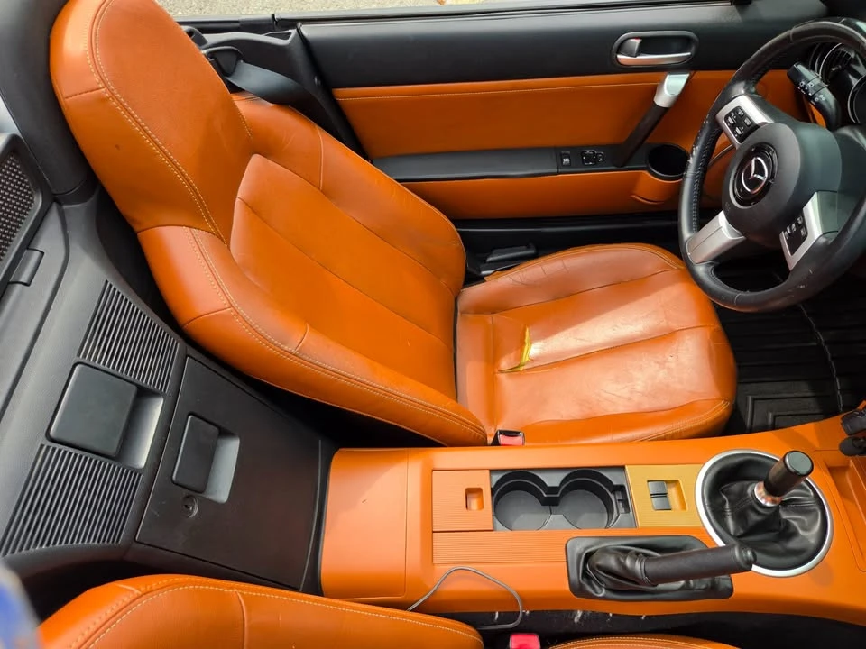 2006 Mazda NC MX-5 Miata - Image 18 of 20