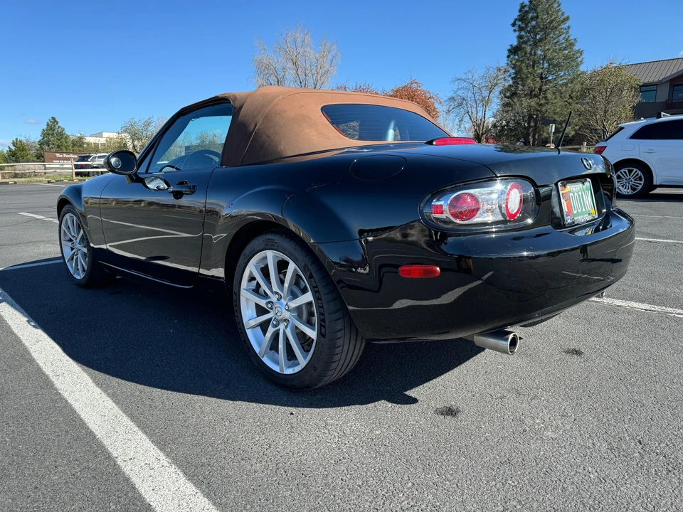 2006 Mazda NC MX-5 Miata - Image 16 of 31