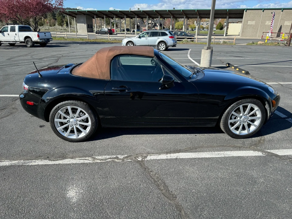 2006 Mazda NC MX-5 Miata - Image 20 of 31