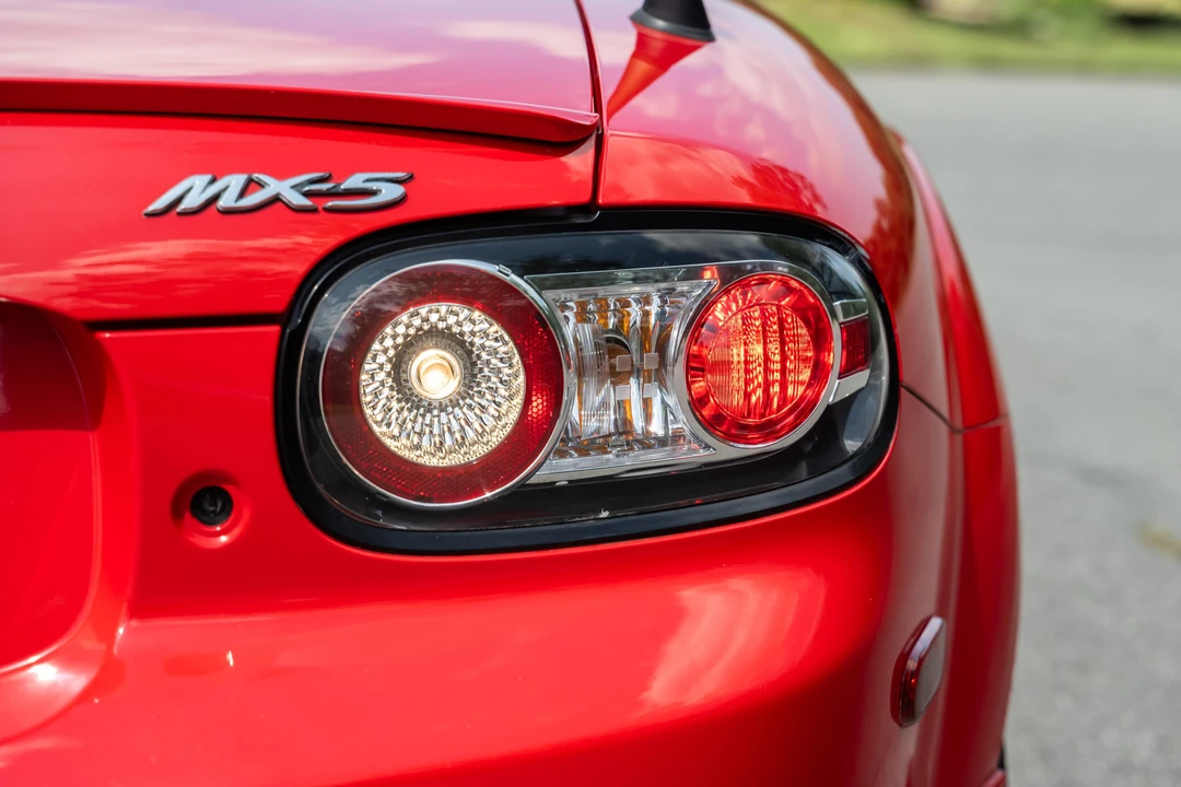 2006 Mazda NC MX-5 Miata - Image 28 of 31