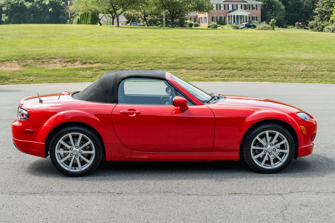 2006 Mazda NC MX-5 Miata - Image 17 of 31