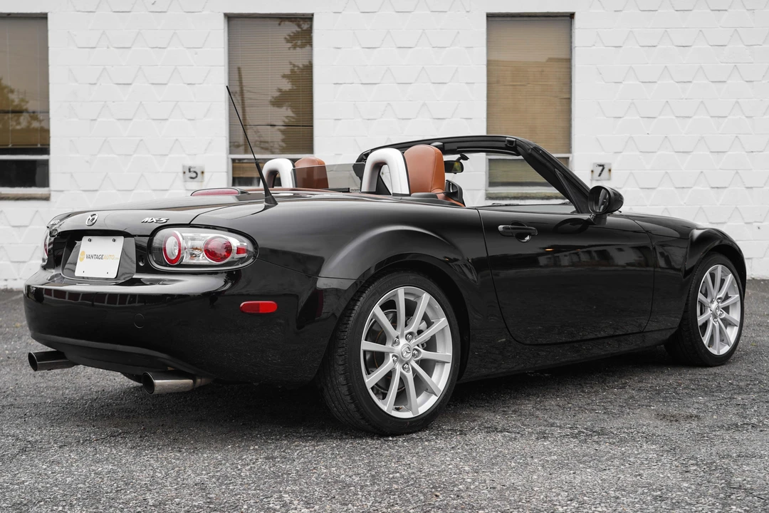 2006 Mazda NC MX-5 Miata - Image 16 of 31