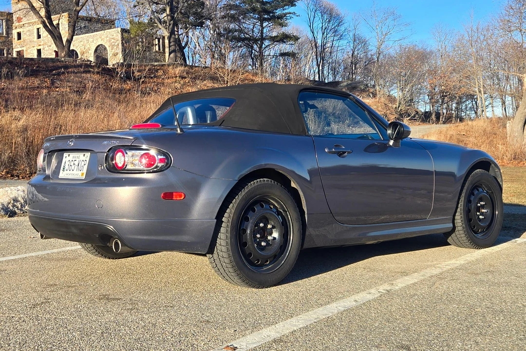 2006 Mazda NC MX-5 Miata - Image 4 of 31