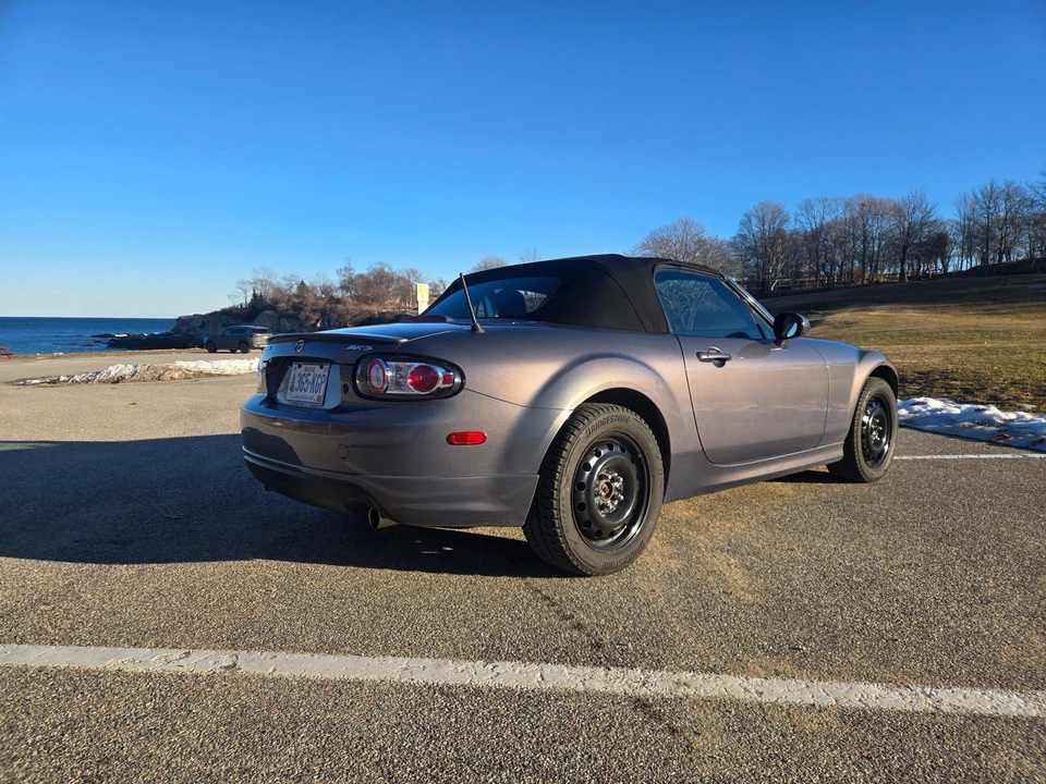 2006 Mazda NC MX-5 Miata - Image 19 of 31