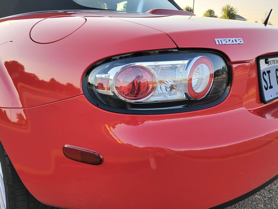 2006 Mazda NC MX-5 Miata - Image 19 of 31