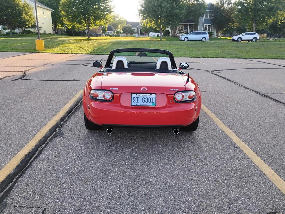 2006 Mazda NC MX-5 Miata - Image 7 of 31