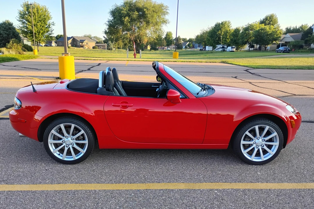 2006 Mazda NC MX-5 Miata - Image 3 of 31