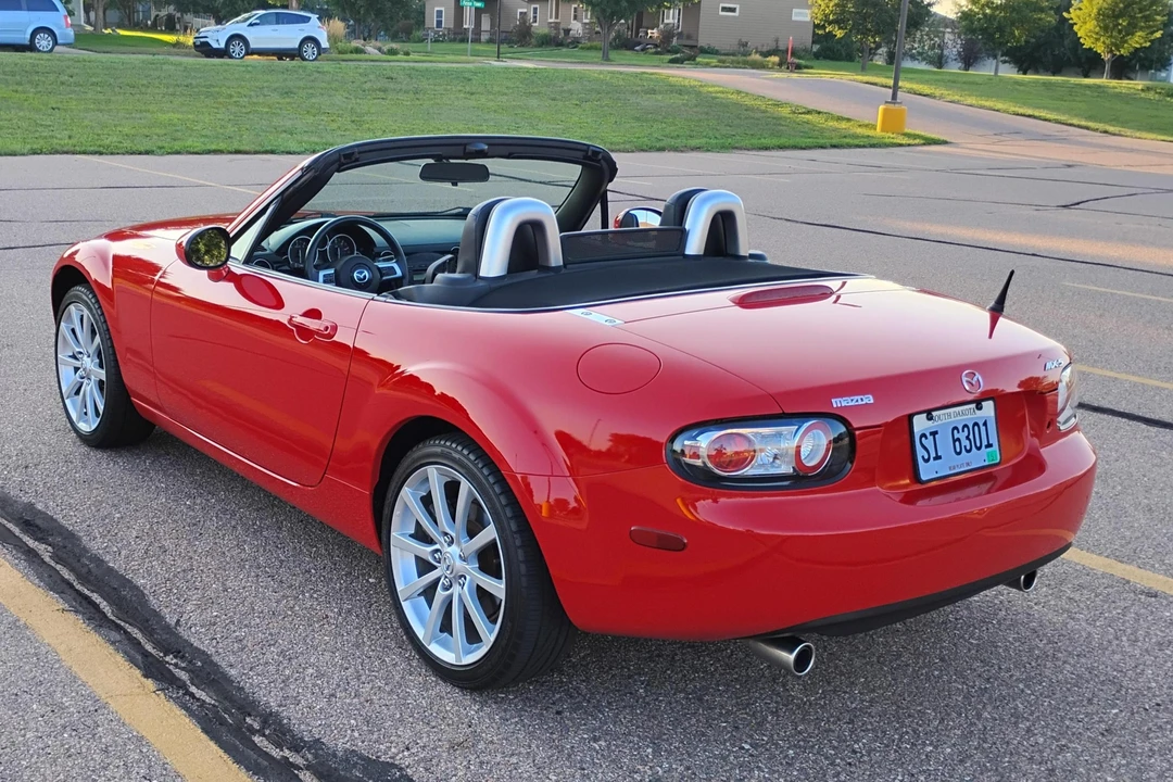 2006 Mazda NC MX-5 Miata - Image 4 of 31