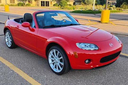 2006 Mazda MX-5 Miata Grand Touring