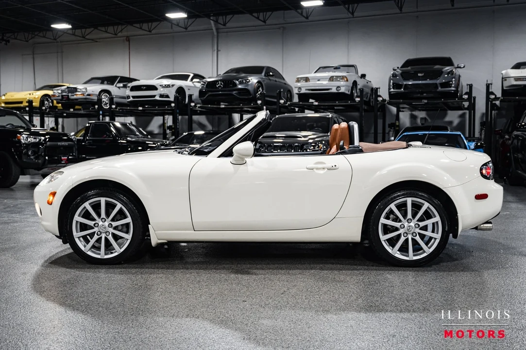 2006 Mazda NC MX-5 Miata - Image 2 of 21