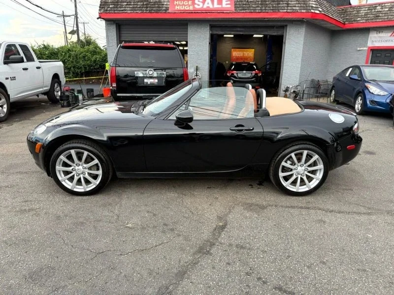 2006 Mazda NC MX-5 Miata - Image 5 of 12