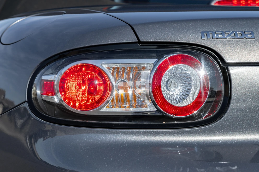 2006 Mazda NC MX-5 Miata - Image 23 of 31