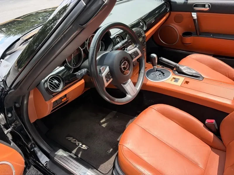 2006 Mazda NC MX-5 Miata - Image 10 of 20