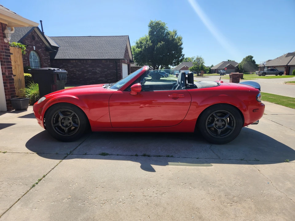 2006 Mazda NC MX-5 Miata - Image 8 of 31
