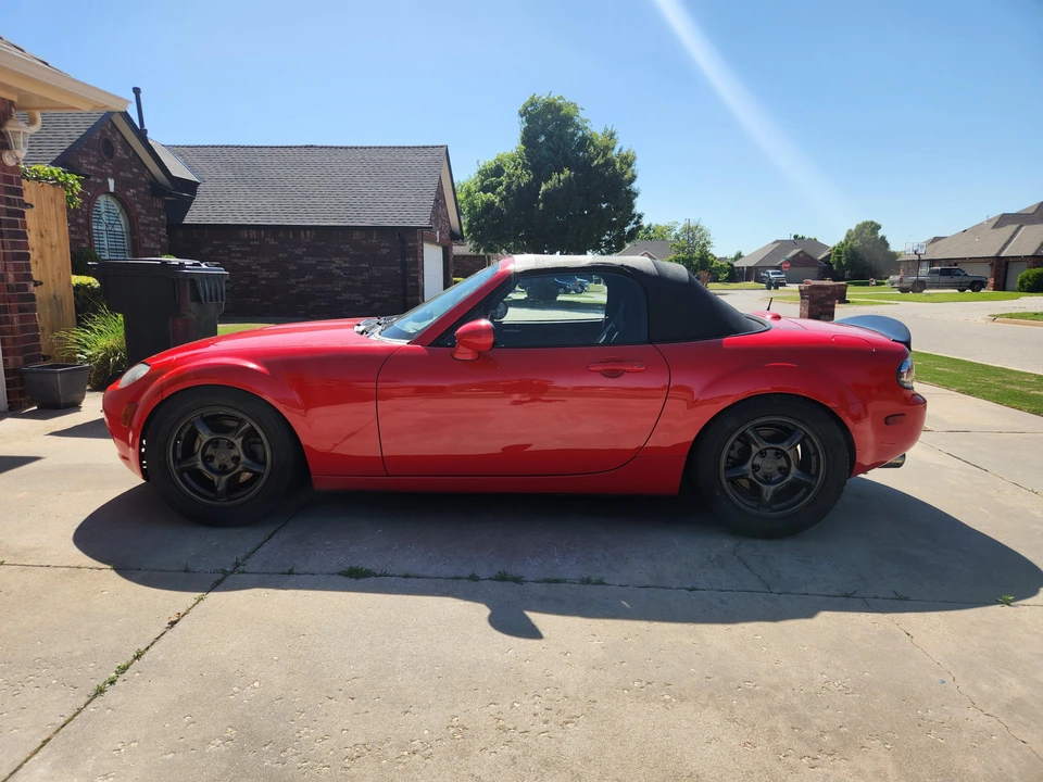 2006 Mazda NC MX-5 Miata - Image 9 of 31
