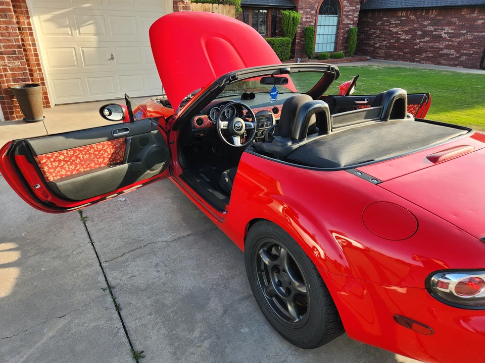 2006 Mazda NC MX-5 Miata - Image 28 of 31