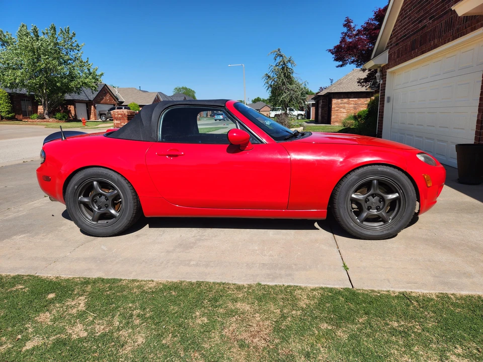 2006 Mazda NC MX-5 Miata - Image 13 of 31