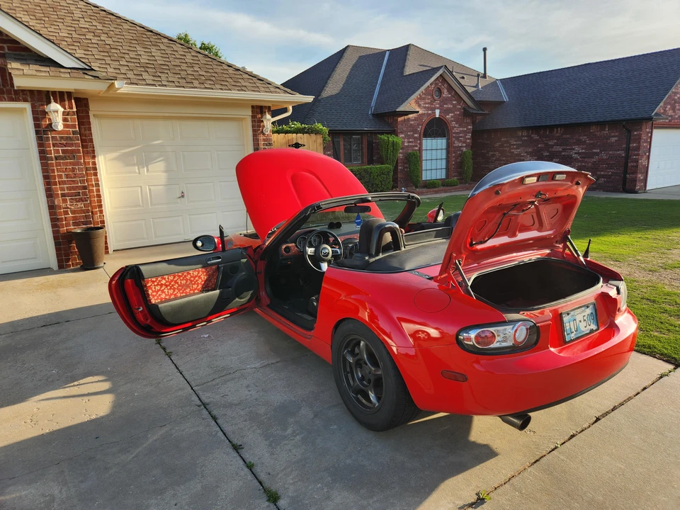 2006 Mazda NC MX-5 Miata - Image 17 of 31