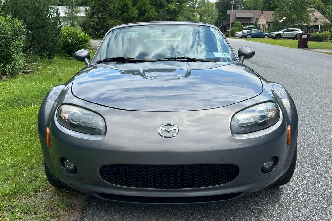 2006 Mazda NC MX-5 Miata - Image 2 of 31