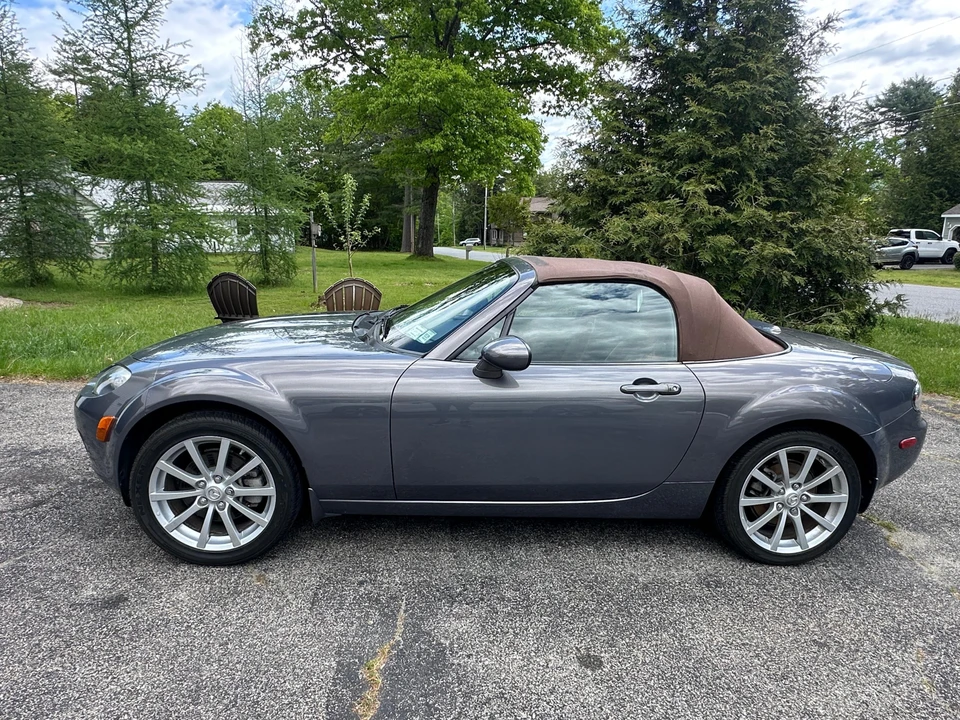 2006 Mazda NC MX-5 Miata - Image 10 of 31