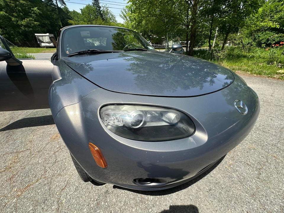2006 Mazda NC MX-5 Miata - Image 18 of 31