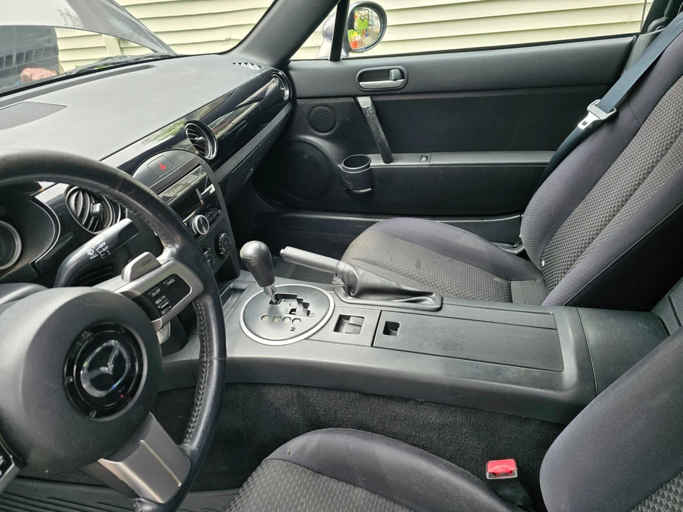 2006 Mazda NC MX-5 Miata - Image 6 of 8