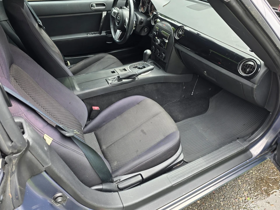 2006 Mazda NC MX-5 Miata - Image 7 of 8