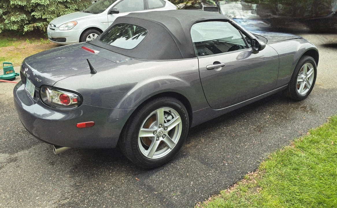 2006 Mazda NC MX-5 Miata - Image 3 of 8